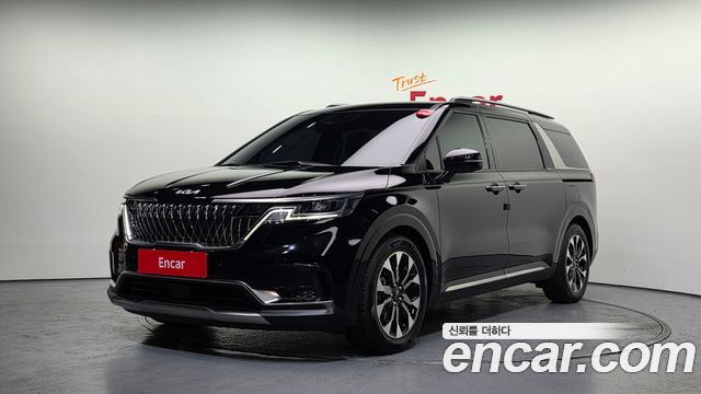 Kia Carnival 2023 thumb 2