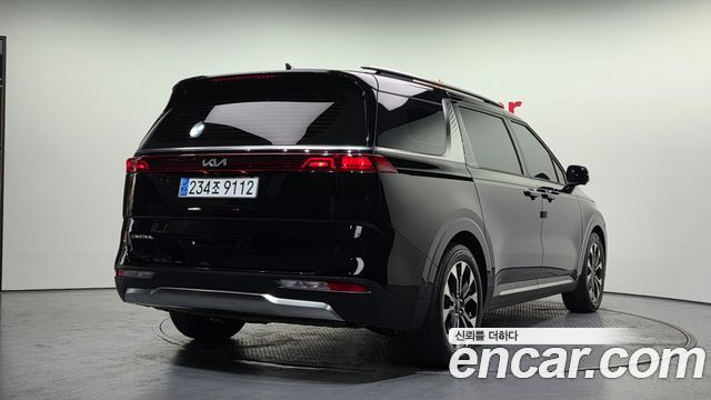 Kia Carnival 2023 thumb 3