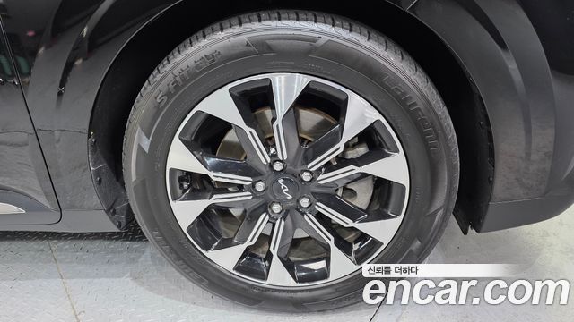 Kia Carnival 2023 thumb 5
