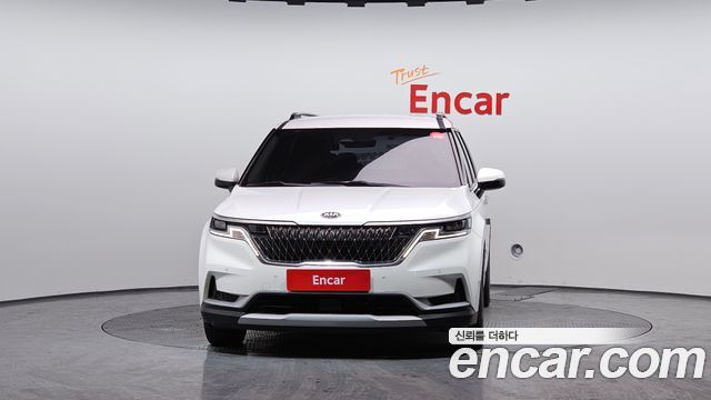 Kia Carnival 2021 thumb 4