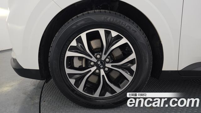 Kia Carnival 2021 thumb 6