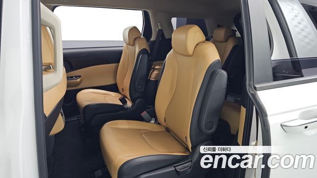 Kia Carnival 2021 thumb 12