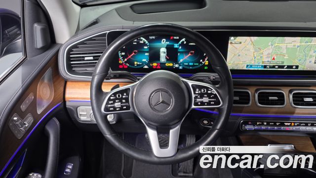Mercedes-Benz GLE 2019 thumb 12