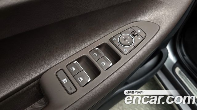 Hyundai Grandeur 2016 thumb 12