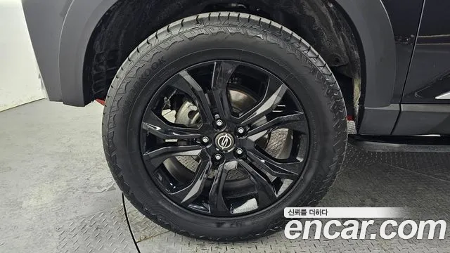 SsangYong Rexton 2021 thumb 5