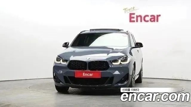 BMW X2 2022 thumb 3