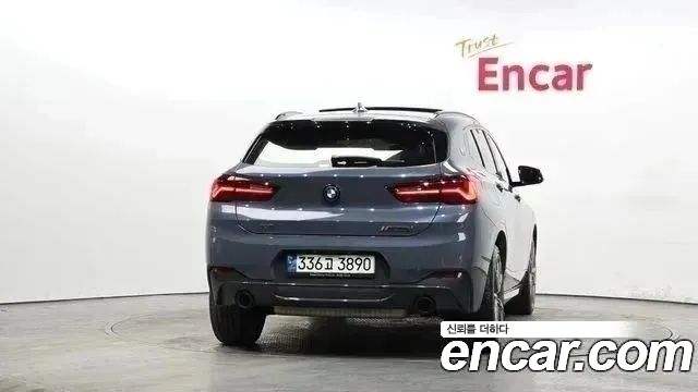 BMW X2 2022 thumb 4