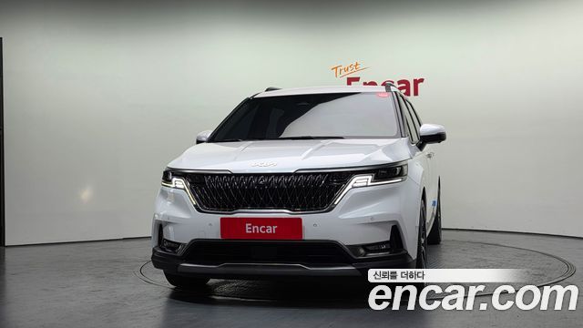Kia Carnival 2023 thumb 4