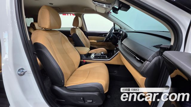 Kia Carnival 2023 thumb 10