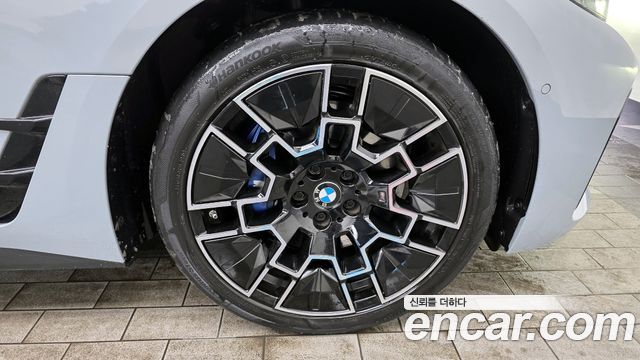 BMW i4 2025 thumb 6