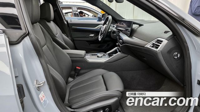 BMW i4 2025 thumb 12