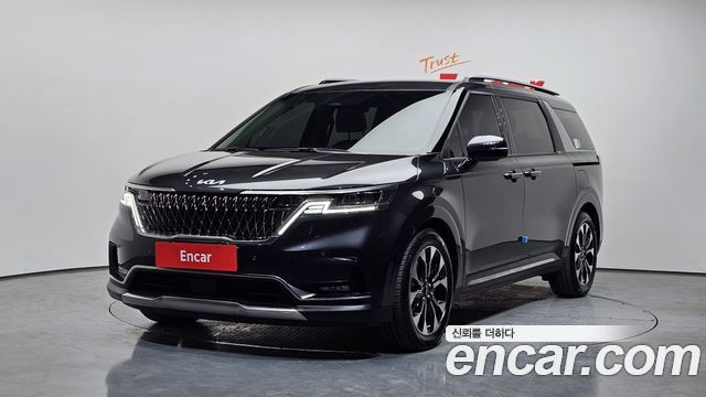 Kia Carnival 2023 thumb 2