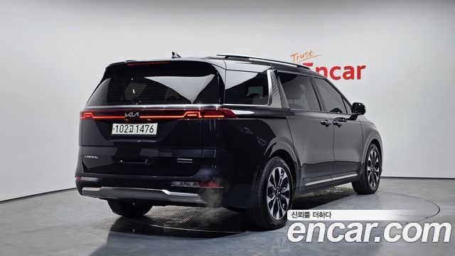 Kia Carnival 2023 thumb 3