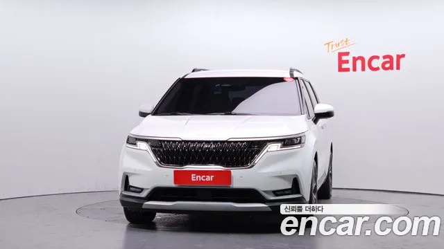 Kia Carnival 2021 thumb 4