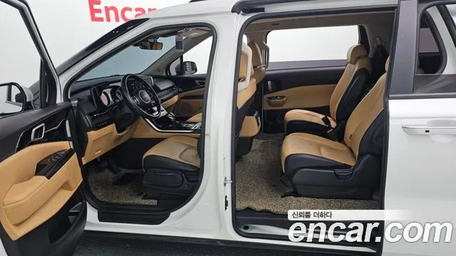 Kia Carnival 2021 thumb 10