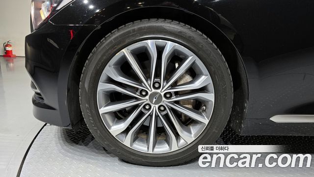 Hyundai Genesis 2015 thumb 6