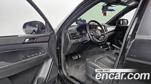 SsangYong Rexton 2020 thumb 11