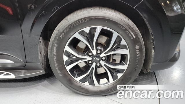 Kia Carnival 2020 thumb 5
