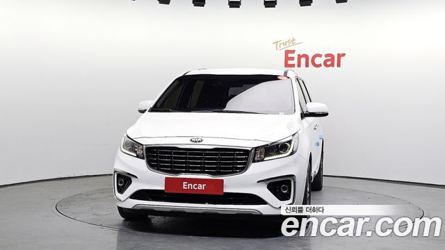 Kia Carnival 2019 thumb 4