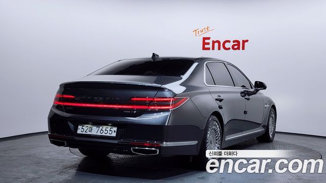 Genesis G90 2019 thumb 3