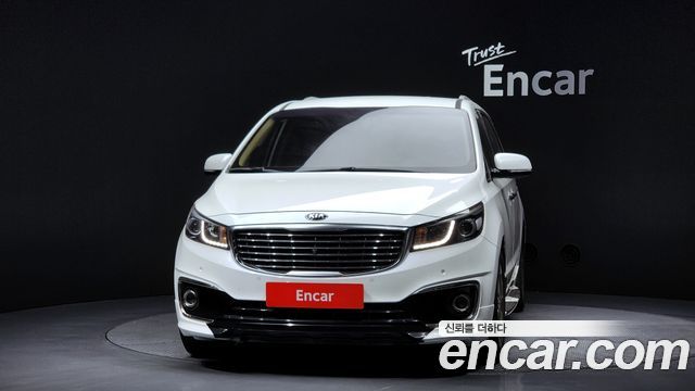 Kia Carnival 2015 thumb 4