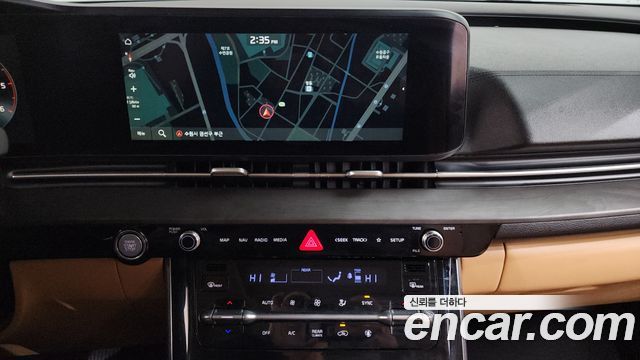 Kia Carnival 2021 thumb 11