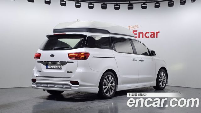 Kia Carnival 2019 thumb 3