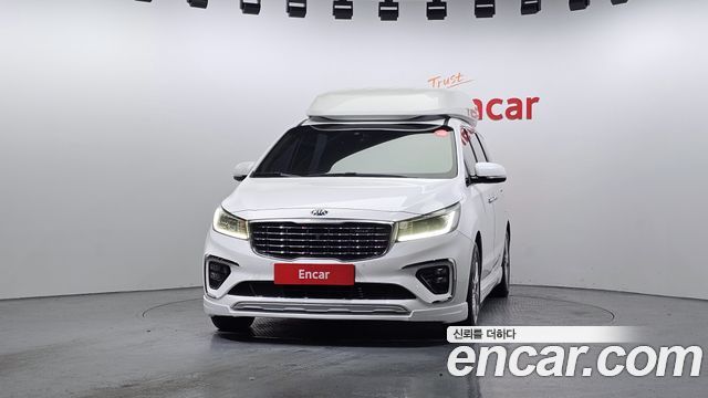 Kia Carnival 2019 thumb 4
