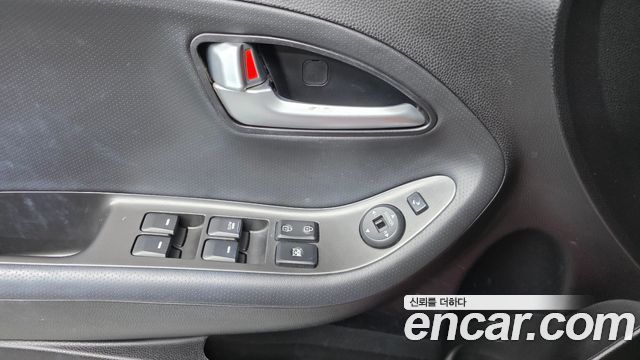 Kia Morning 2015 thumb 11