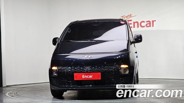 Hyundai Staria 2023 thumb 3