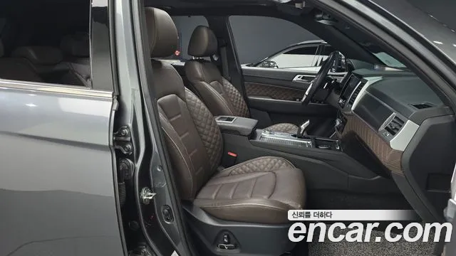 SsangYong Rexton 2023 thumb 10