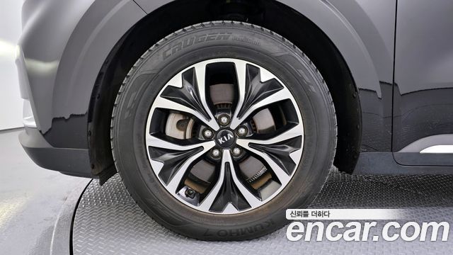Kia Carnival 2021 thumb 6