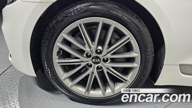 Kia K9 2019 thumb 6