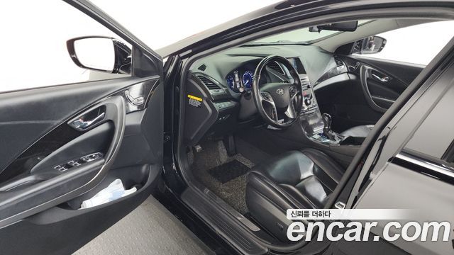 Hyundai Grandeur 2015 thumb 11