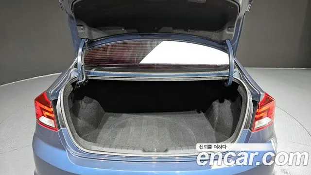Hyundai Avante 2019 thumb 2
