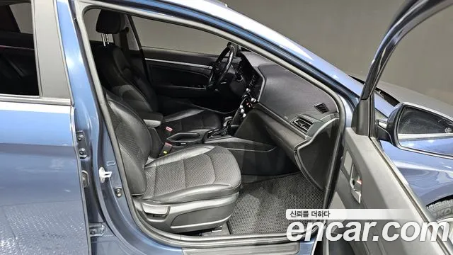 Hyundai Avante 2019 thumb 11