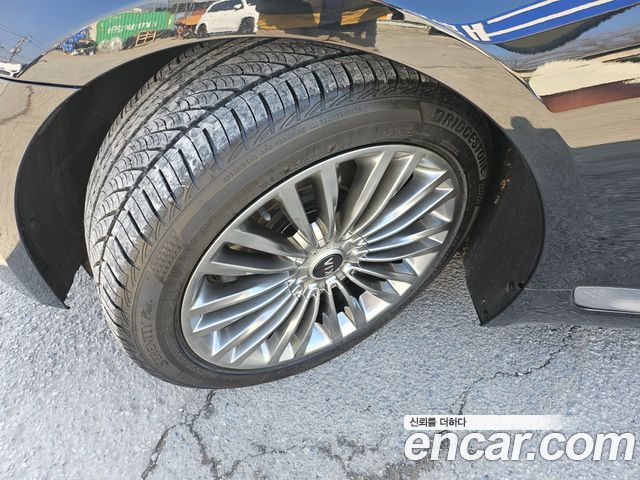 Kia K9 2018 thumb 9