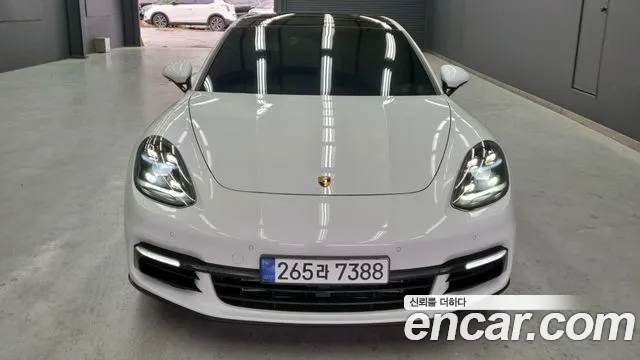 Porsche Panamera 2018 thumb 11