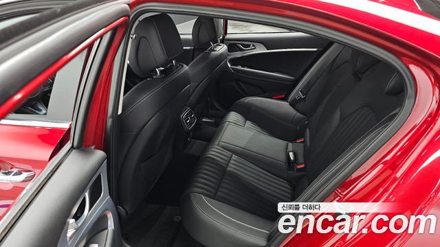 Genesis G70 2019 thumb 11