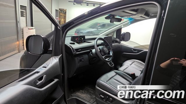Hyundai Staria 2022 thumb 10
