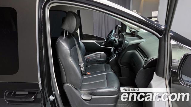 Hyundai Staria 2022 thumb 12