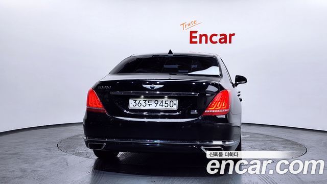 Genesis G90 2017 thumb 5