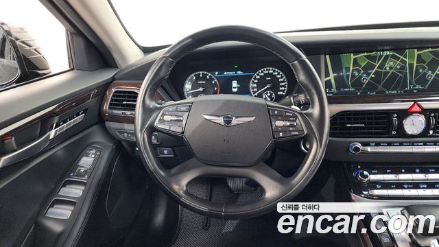 Genesis G90 2017 thumb 12