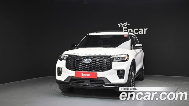 Ford Explorer 2024 thumb 4