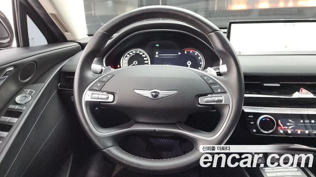 Genesis G80 2020 thumb 12