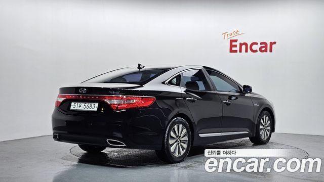 Hyundai Grandeur 2014 thumb 3