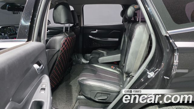 Hyundai Santa Fe 2018 thumb 12