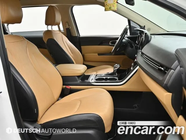 Kia Carnival 2022 thumb 10