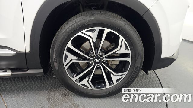 Hyundai Santa Fe 2019 thumb 6