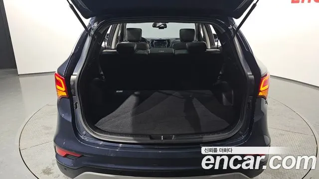 Hyundai Santa Fe 2016 thumb 11